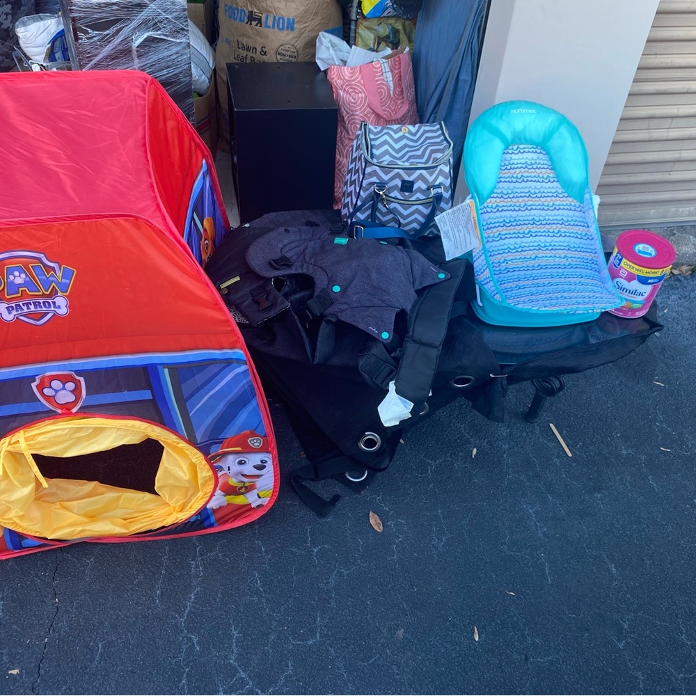 Paw Patrol Red and Blue Adventure Tent